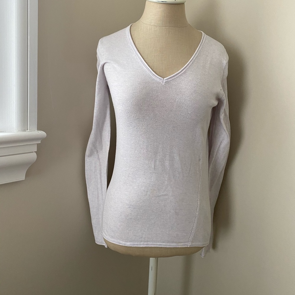 Lavender long sleeve cotton v neck sweater